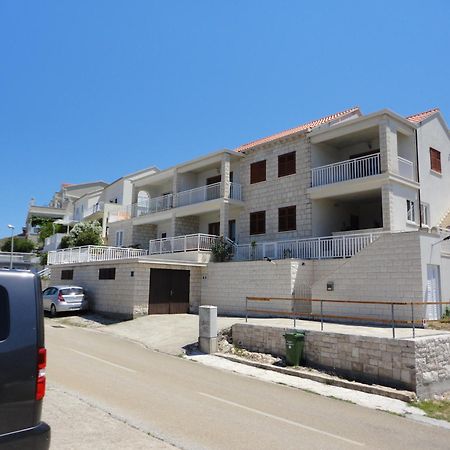 Apartments Aferdita Račišće Exteriér fotografie